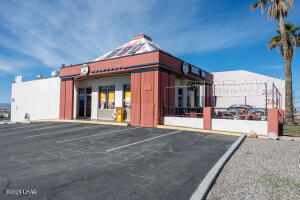 25 Acoma N Blvd Property Photo 2