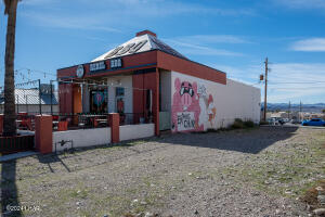 25 Acoma N Blvd Property Photo 5