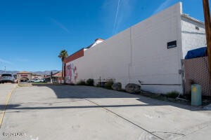 25 Acoma N Blvd Property Photo 13
