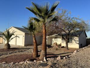3425 Big Chief Dr Property Photo 3