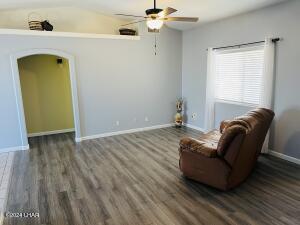 3425 Big Chief Dr Property Photo 8