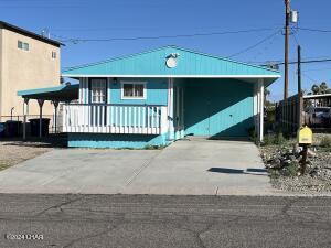 2240 Lake Dr Property Photo 1