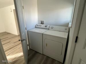 2240 Lake Dr Property Photo 16