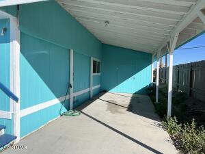2240 Lake Dr Property Photo 25