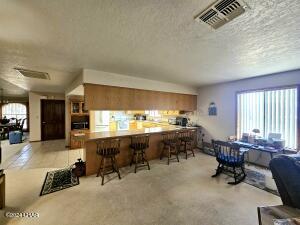 2100 E Valley View Rd Property Photo 13