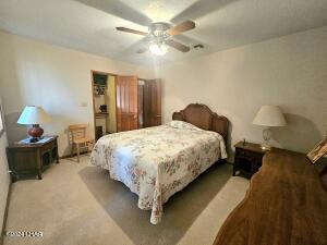 2100 E Valley View Rd Property Photo 26