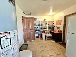 2100 E Valley View Rd Property Photo 29