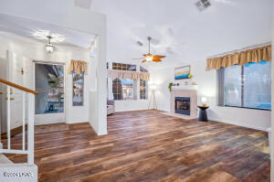 3457 Beale St Property Photo 5