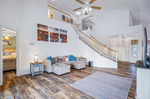 3457 Beale St Property Photo 8