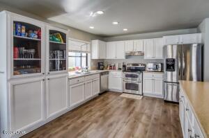 8819 Yaqui Loop Property Photo 14