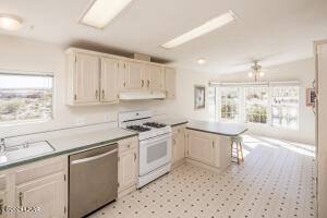 7532 Valley View Dr 179 Property Photo 20