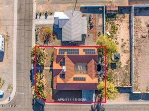 1300 W 5th St Property Photo 5