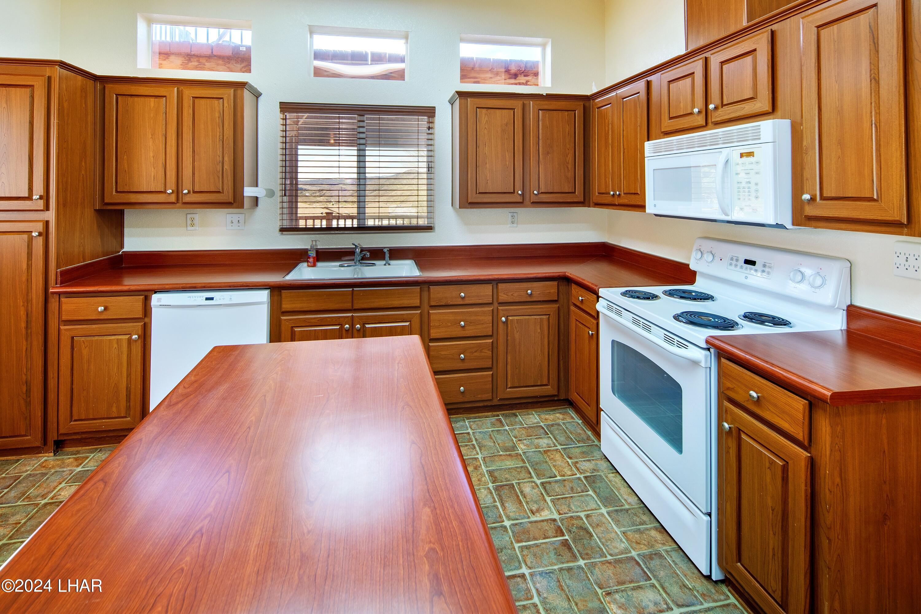 37443 Bay View Dr Property Photo 27