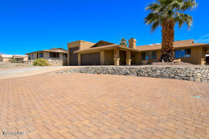 2830 Yuma Dr Property Photo 3