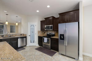 1210 Cascade Dr Property Photo 3