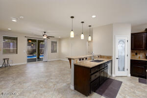 1210 Cascade Dr Property Photo 6