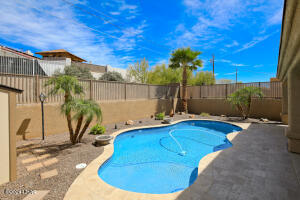 1210 Cascade Dr Property Photo 18