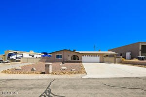 490 Highland Dr Property Photo 1