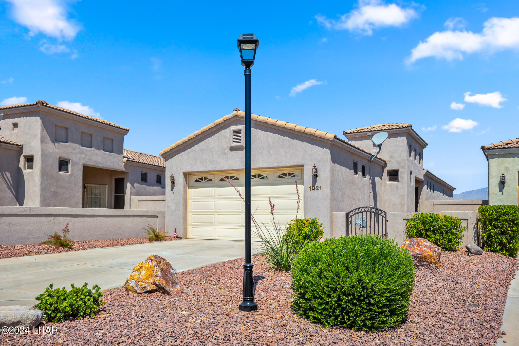 1021 Bella Luna Dr Property Photo
