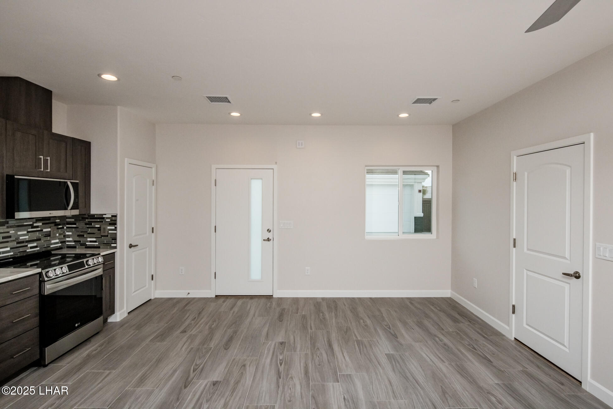 2080 Swanson Ave, Unit I Property Photo 6