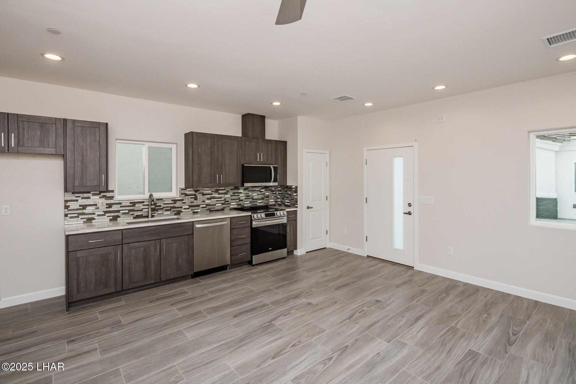 2080 Swanson Ave, Unit I Property Photo 7