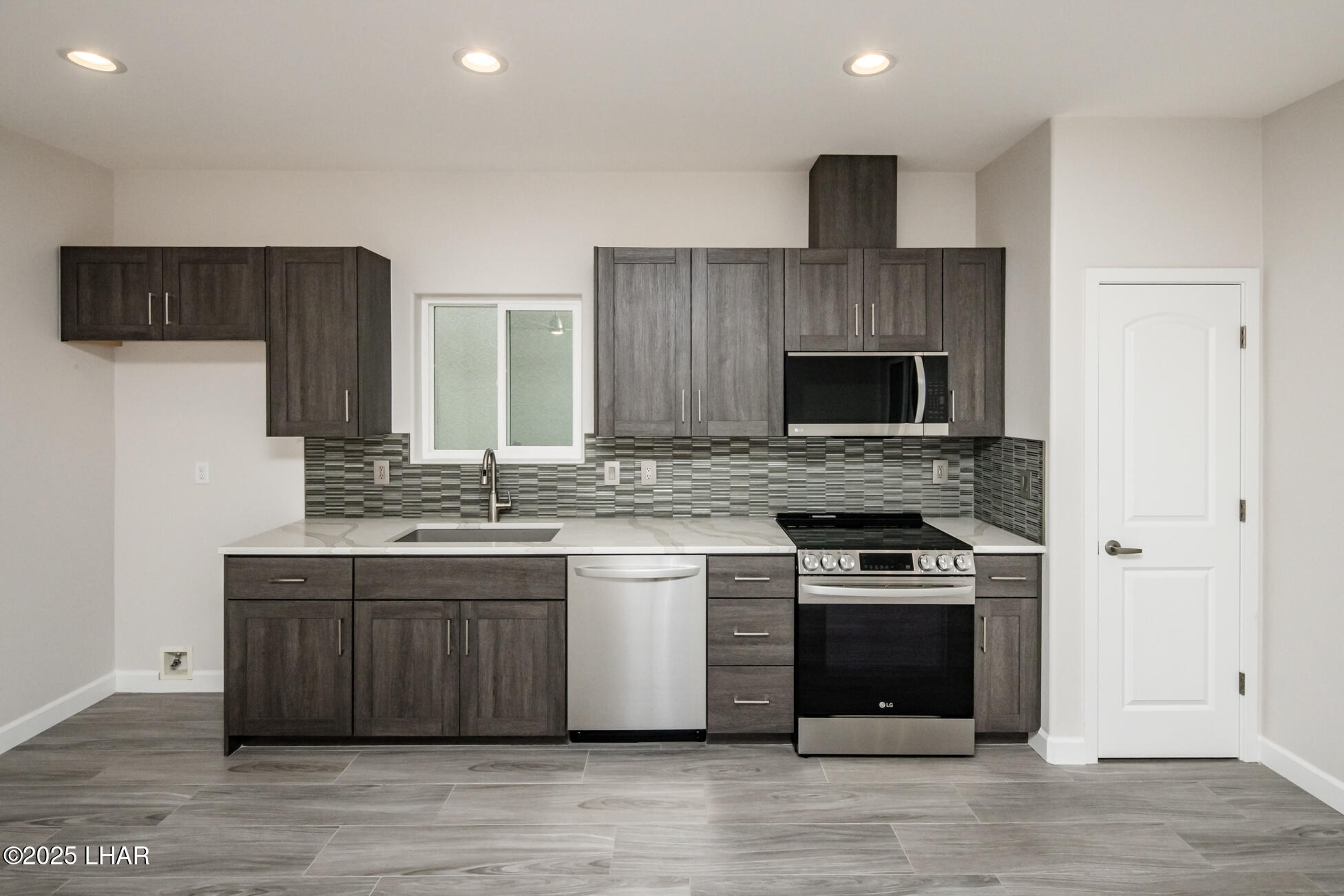 2080 Swanson Ave, Unit I Property Photo 9