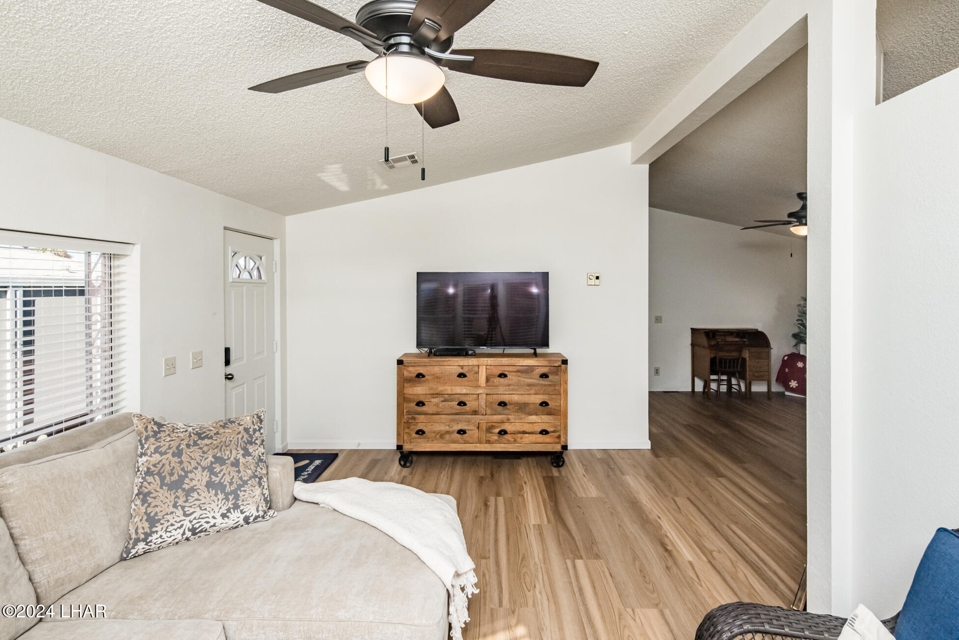 1415 King Dr Property Photo 13