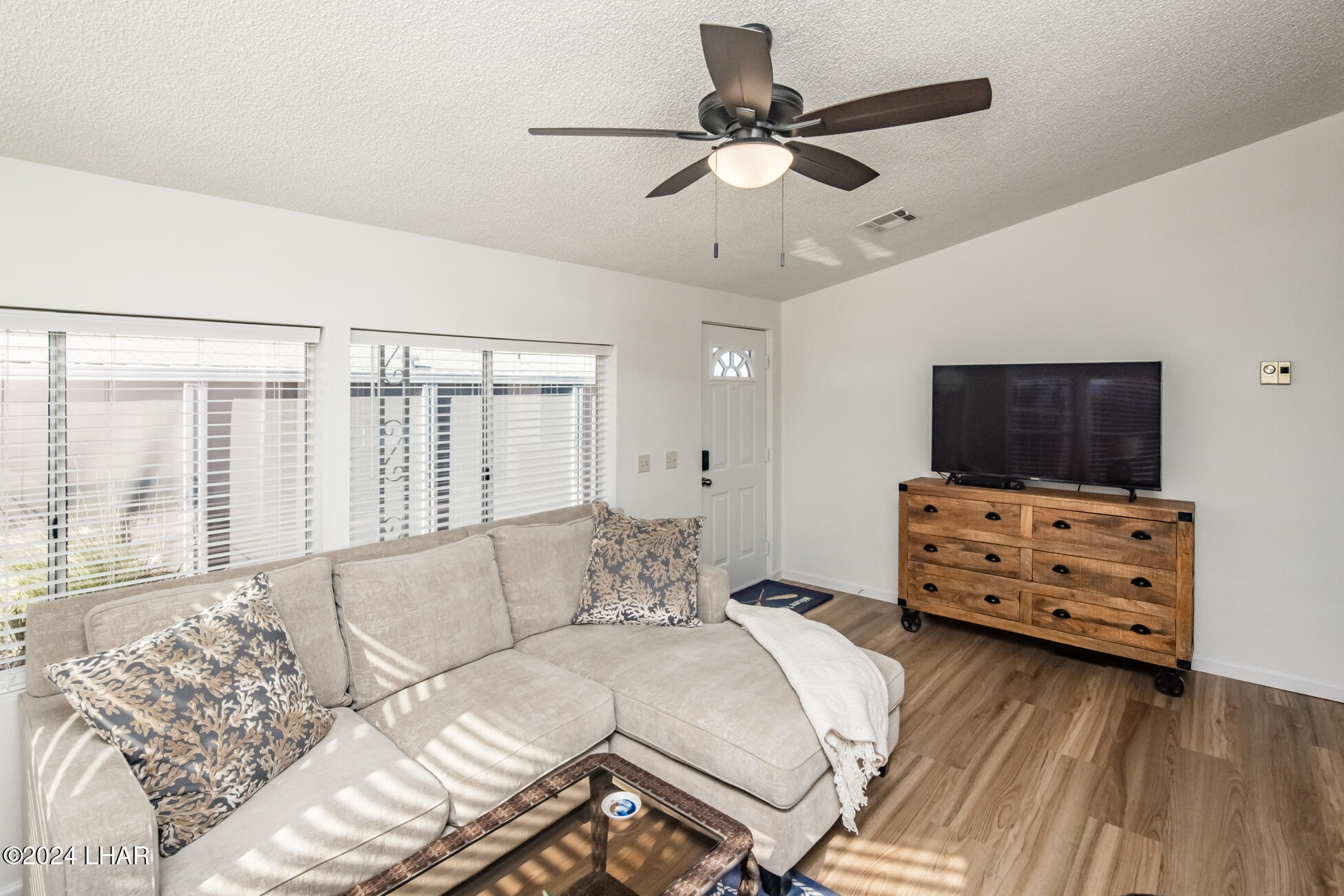 1415 King Dr Property Photo 14