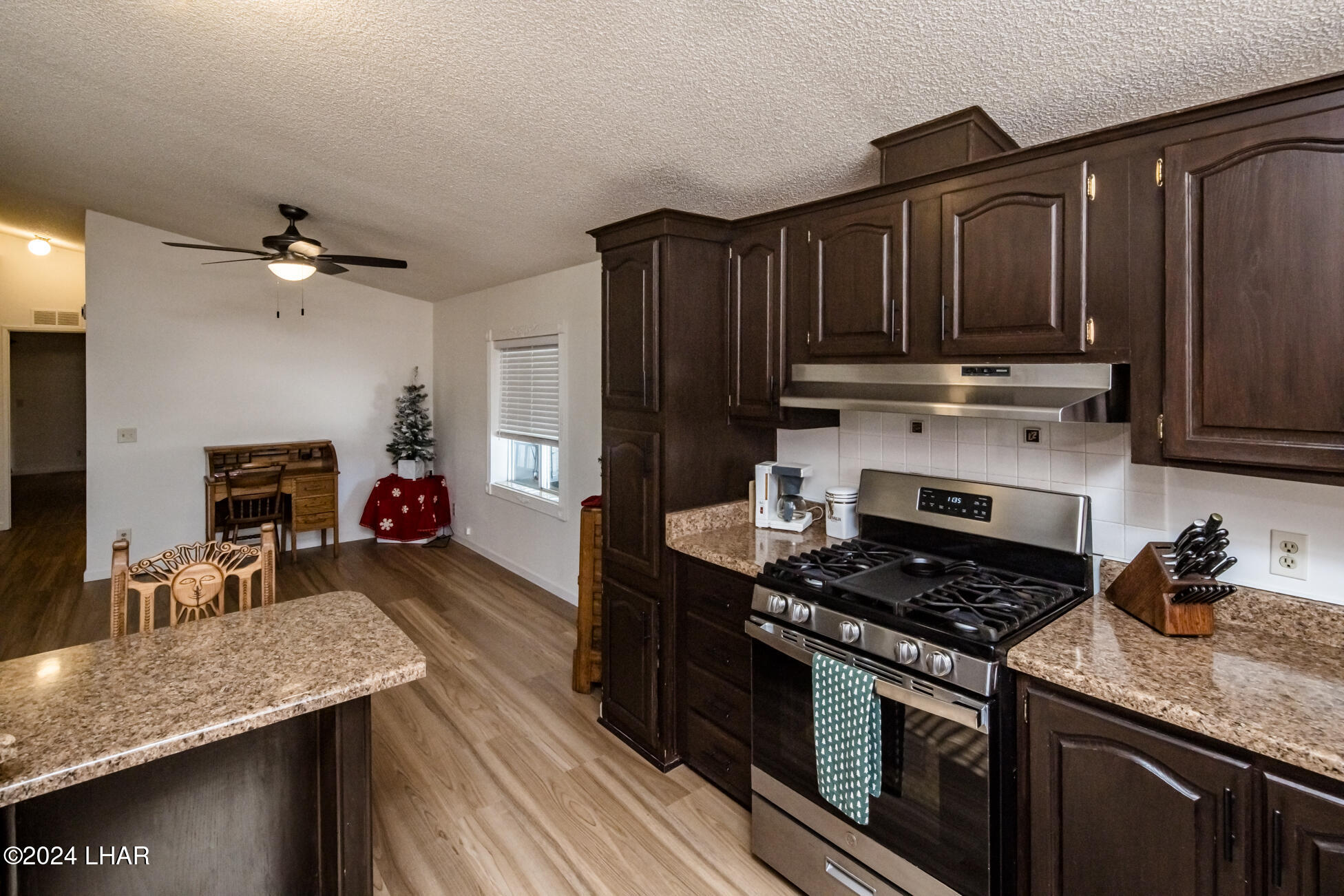 1415 King Dr Property Photo 21