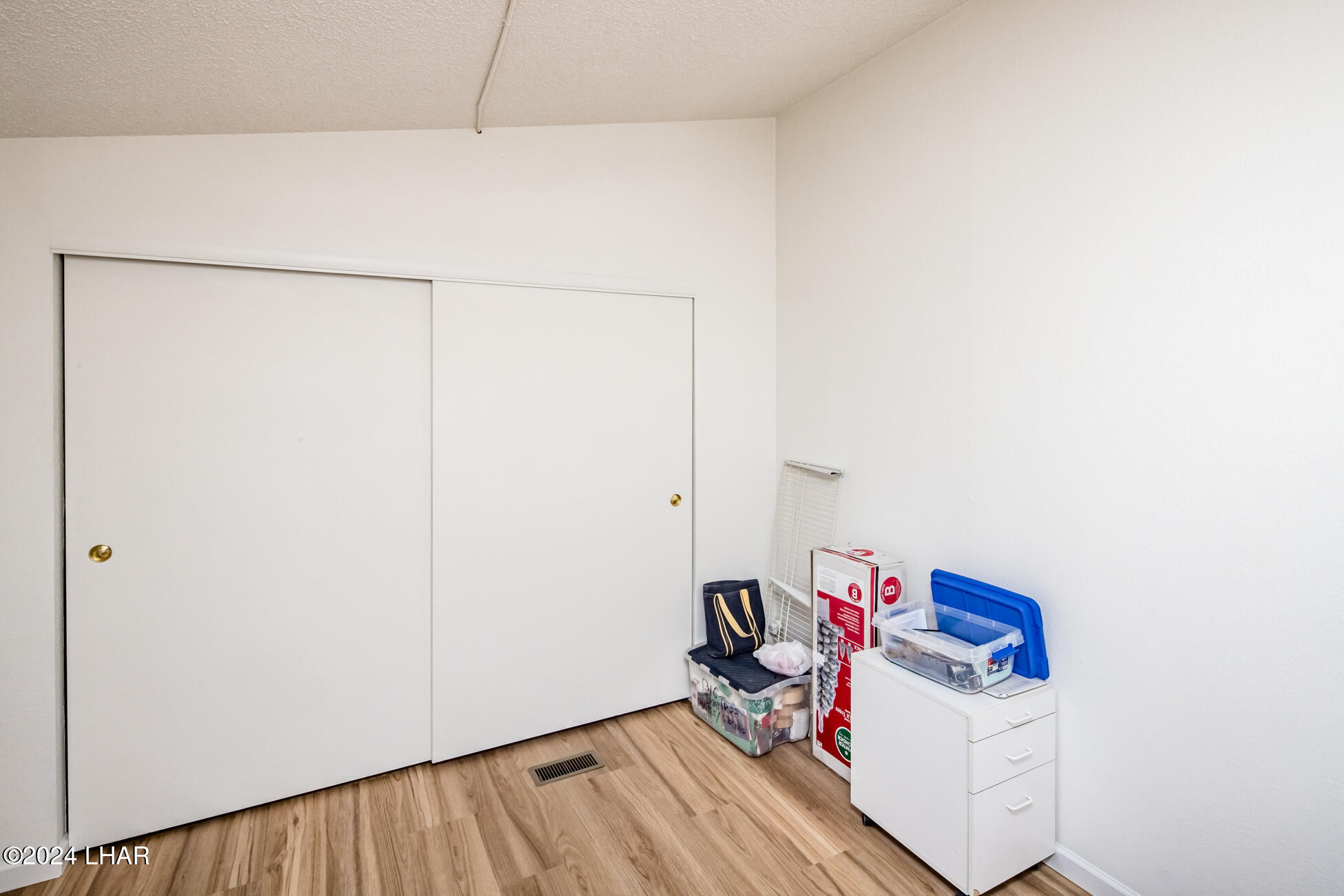 1415 King Dr Property Photo 27