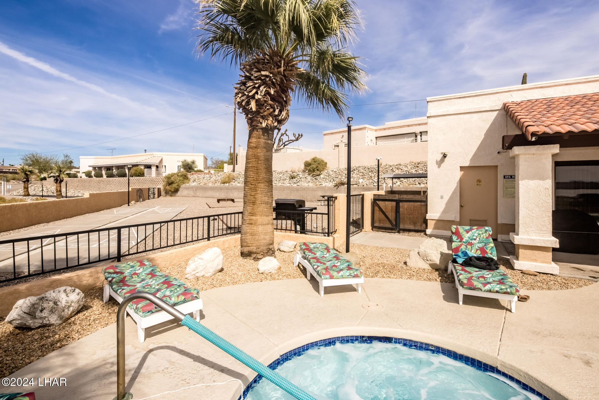 1415 King Dr Property Photo 46