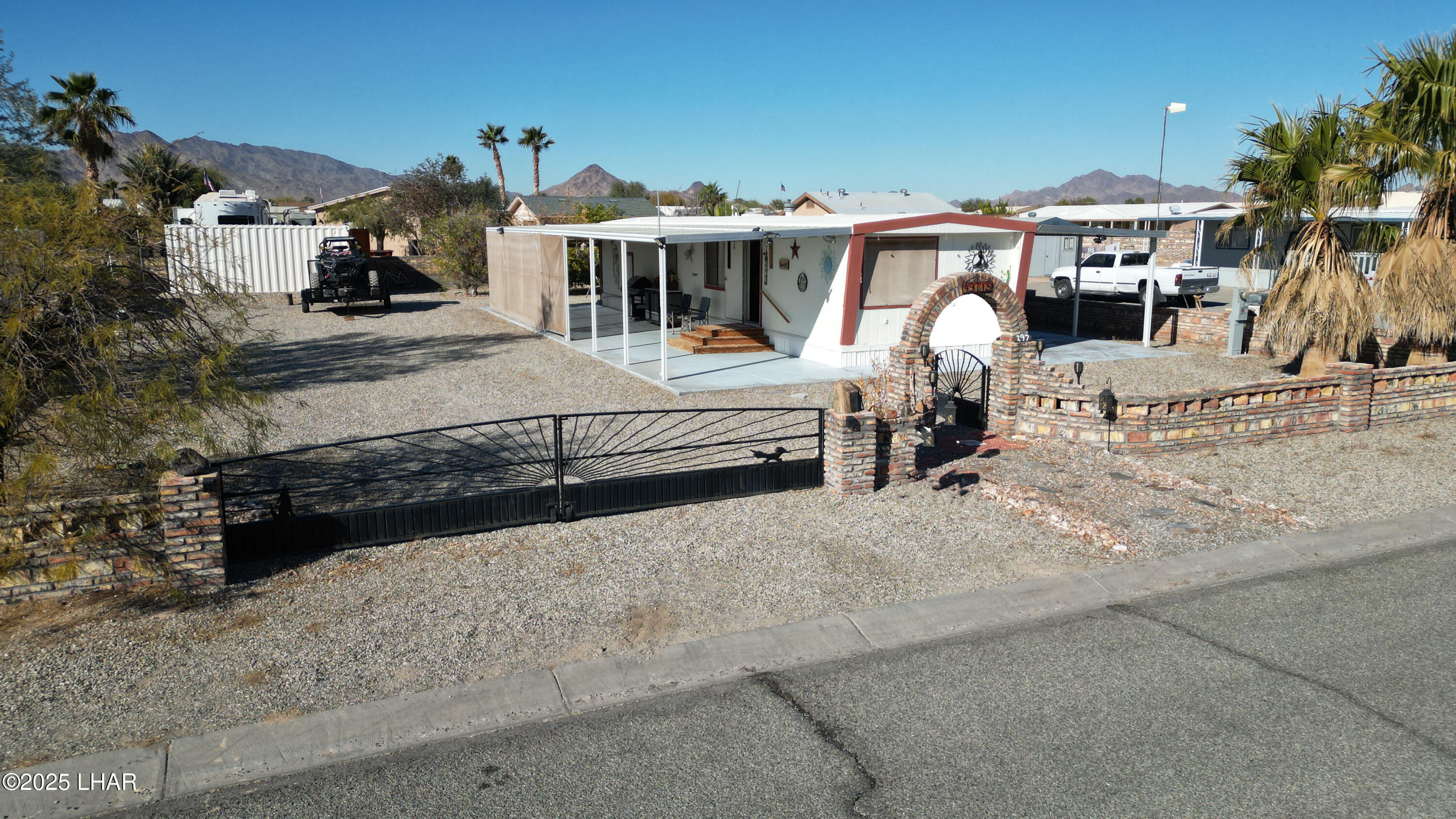 49718 Onyx Ave Property Photo 1