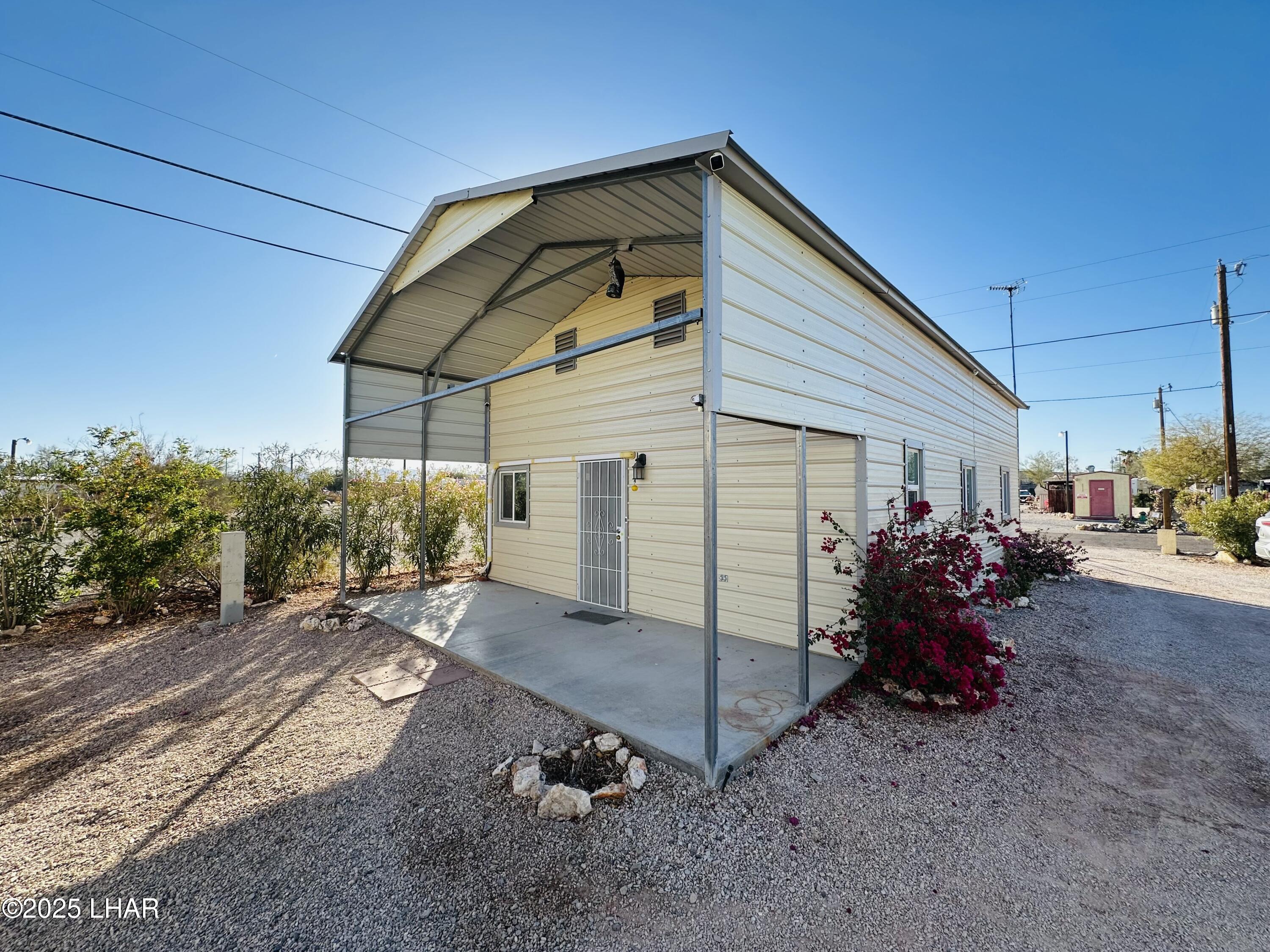 180 Sunrise St Property Photo 2