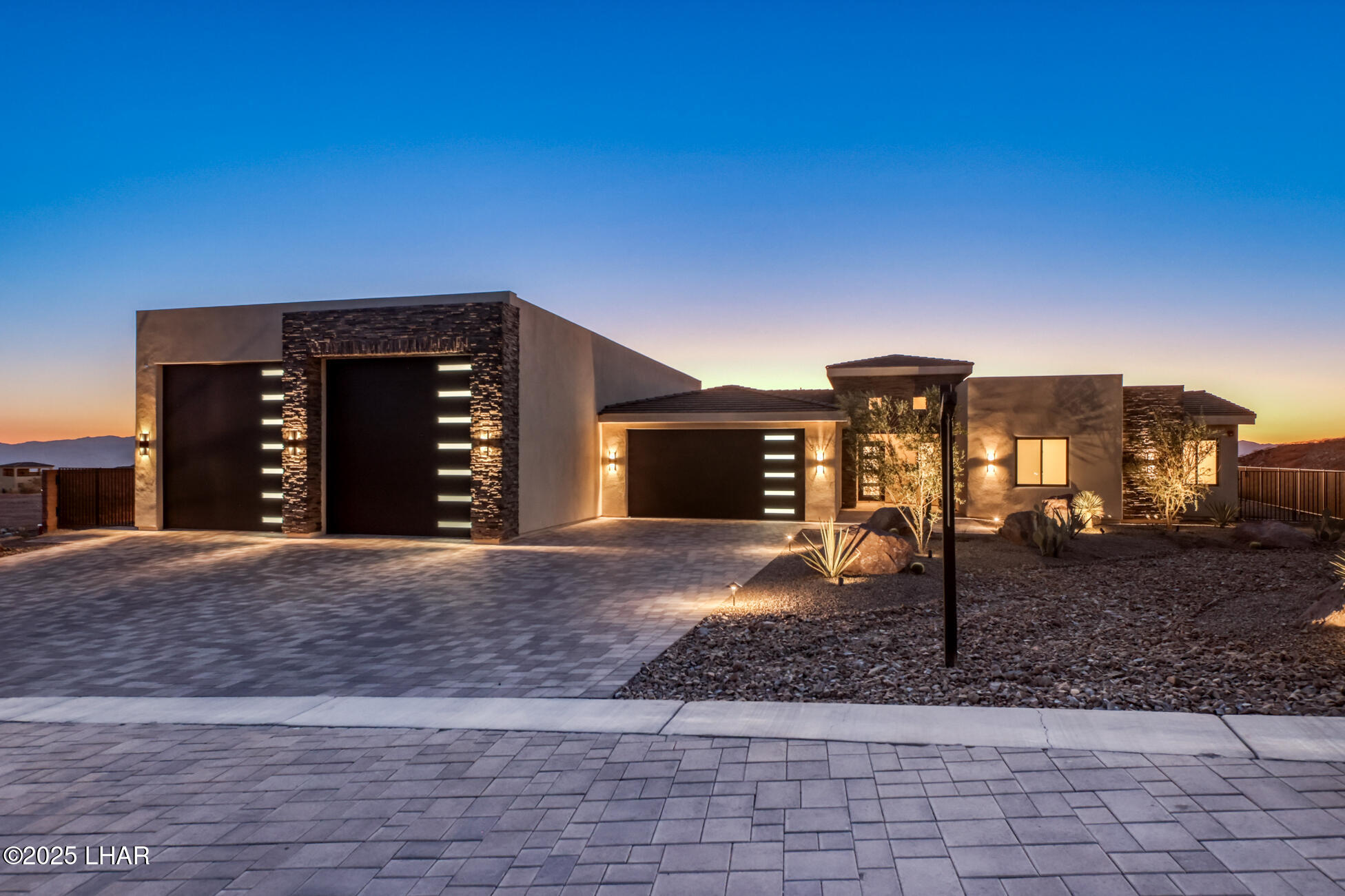 3017 Corte Enclave Property Photo 2