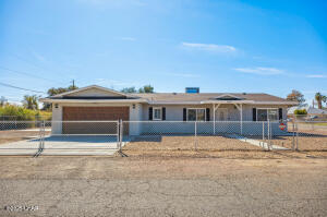 1620 E Cottonwood Ln Property Photo