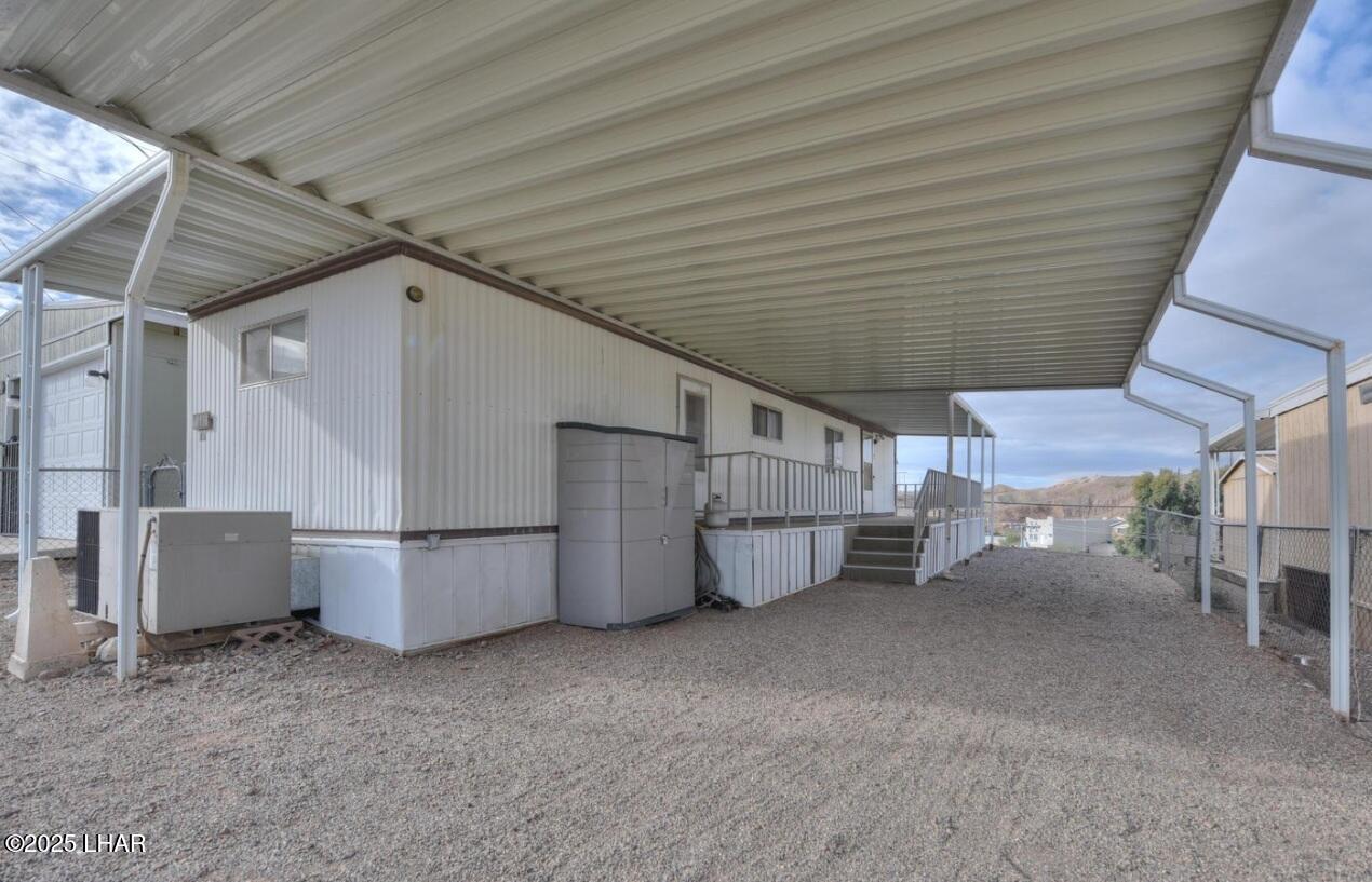 10186 Harbor View Rd Property Photo 2