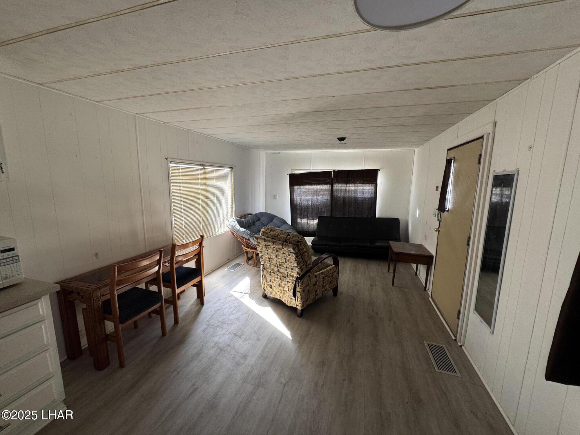 10186 Harbor View Rd Property Photo 6