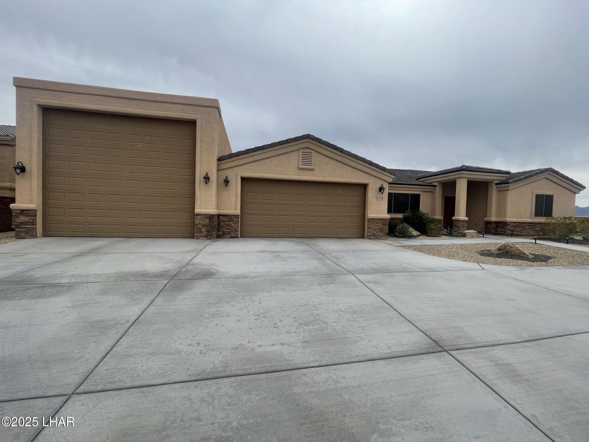 1700rv On You Level Lot Property Photo