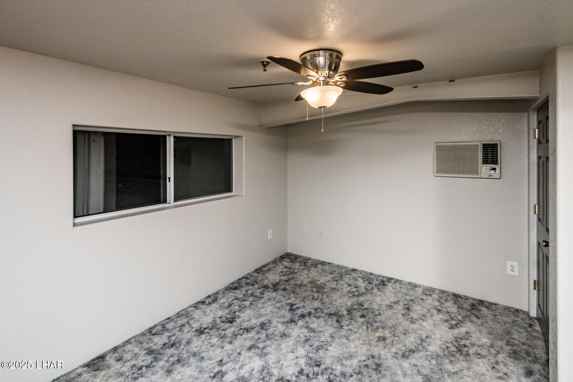 1600 W Acoma Blvd W, 43 Property Photo 13