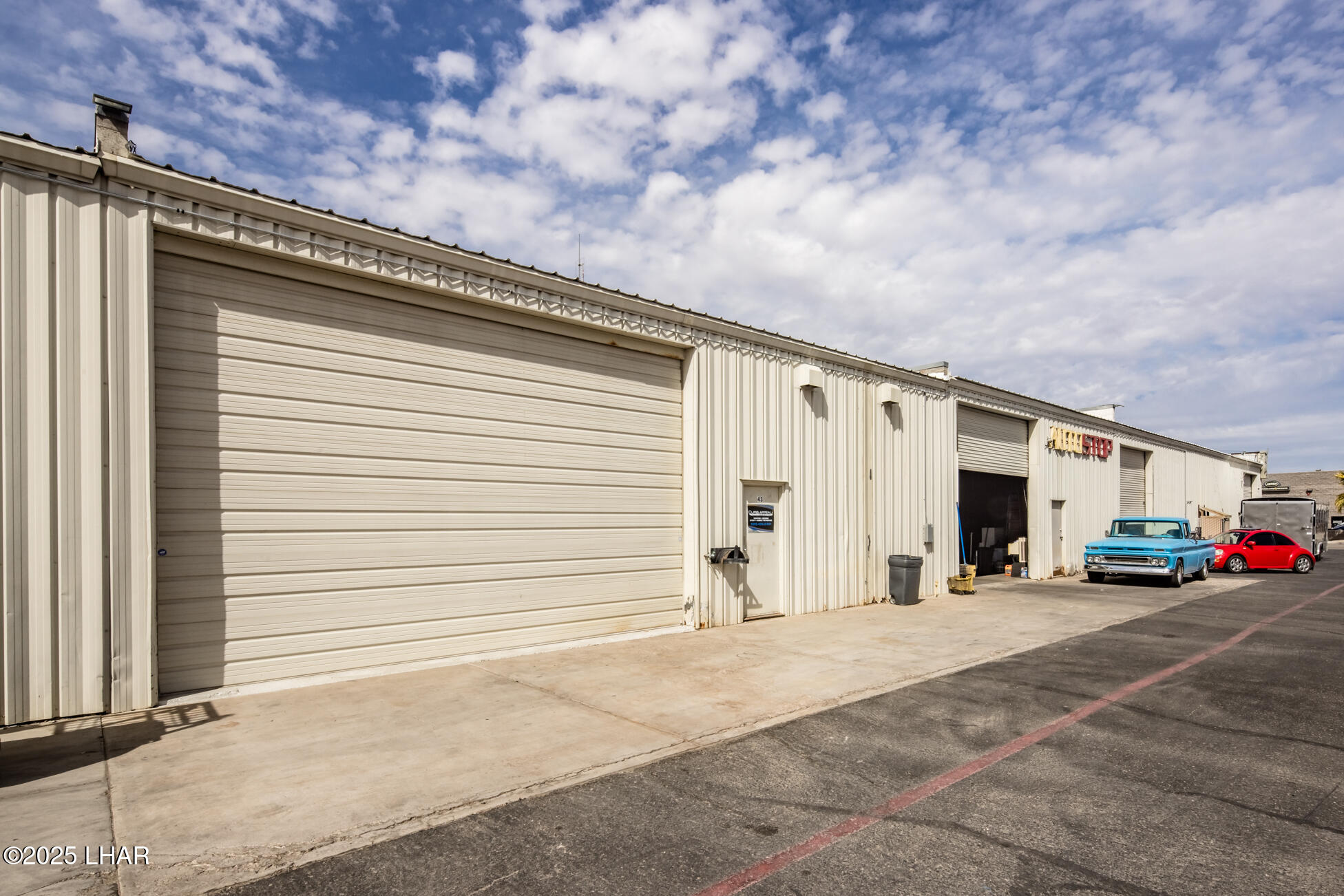 1600 W Acoma Blvd W, 43 Property Photo 27