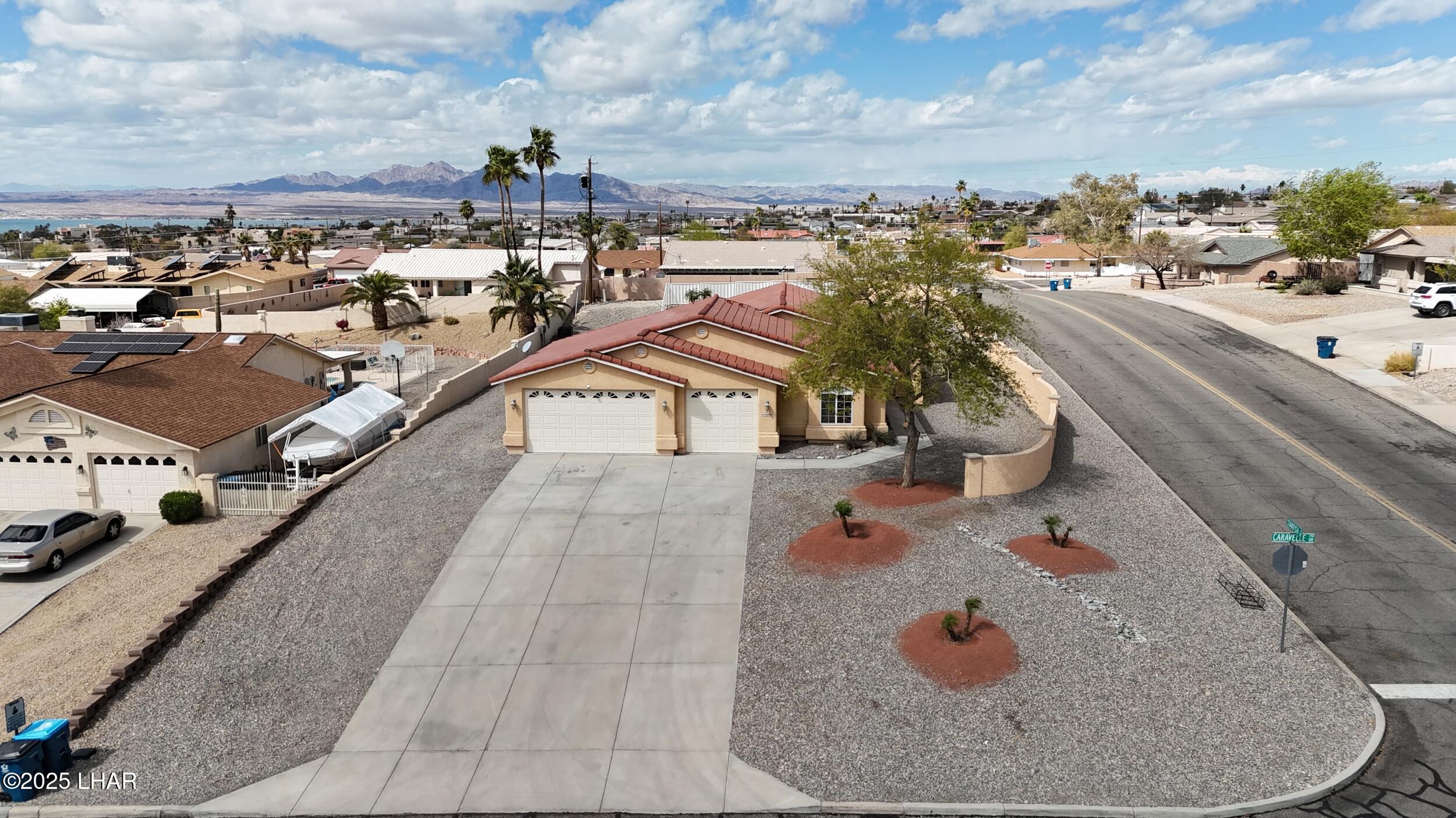 2999 Caravelle Dr Property Photo
