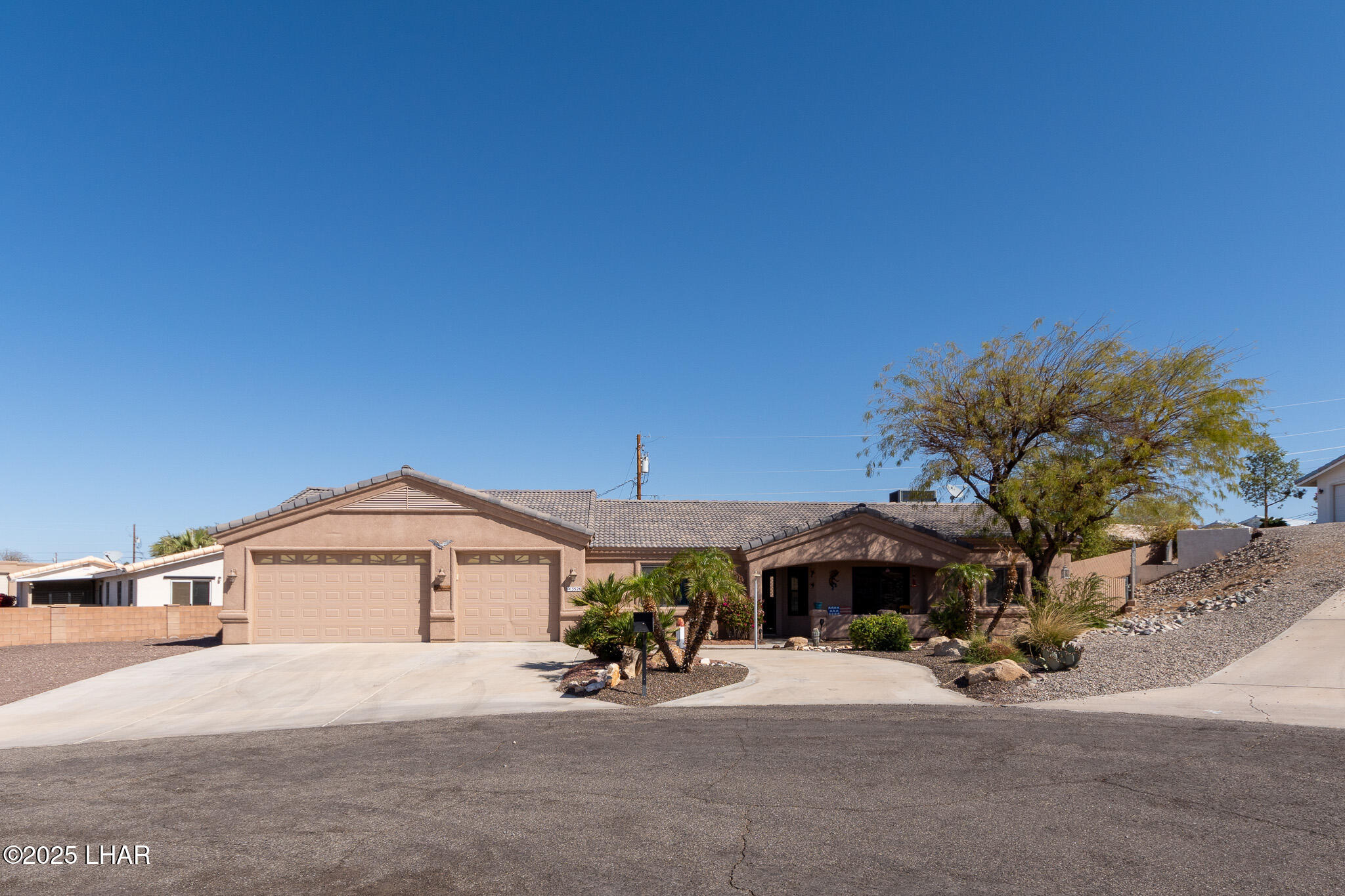 3526 Hollister Ln Property Photo