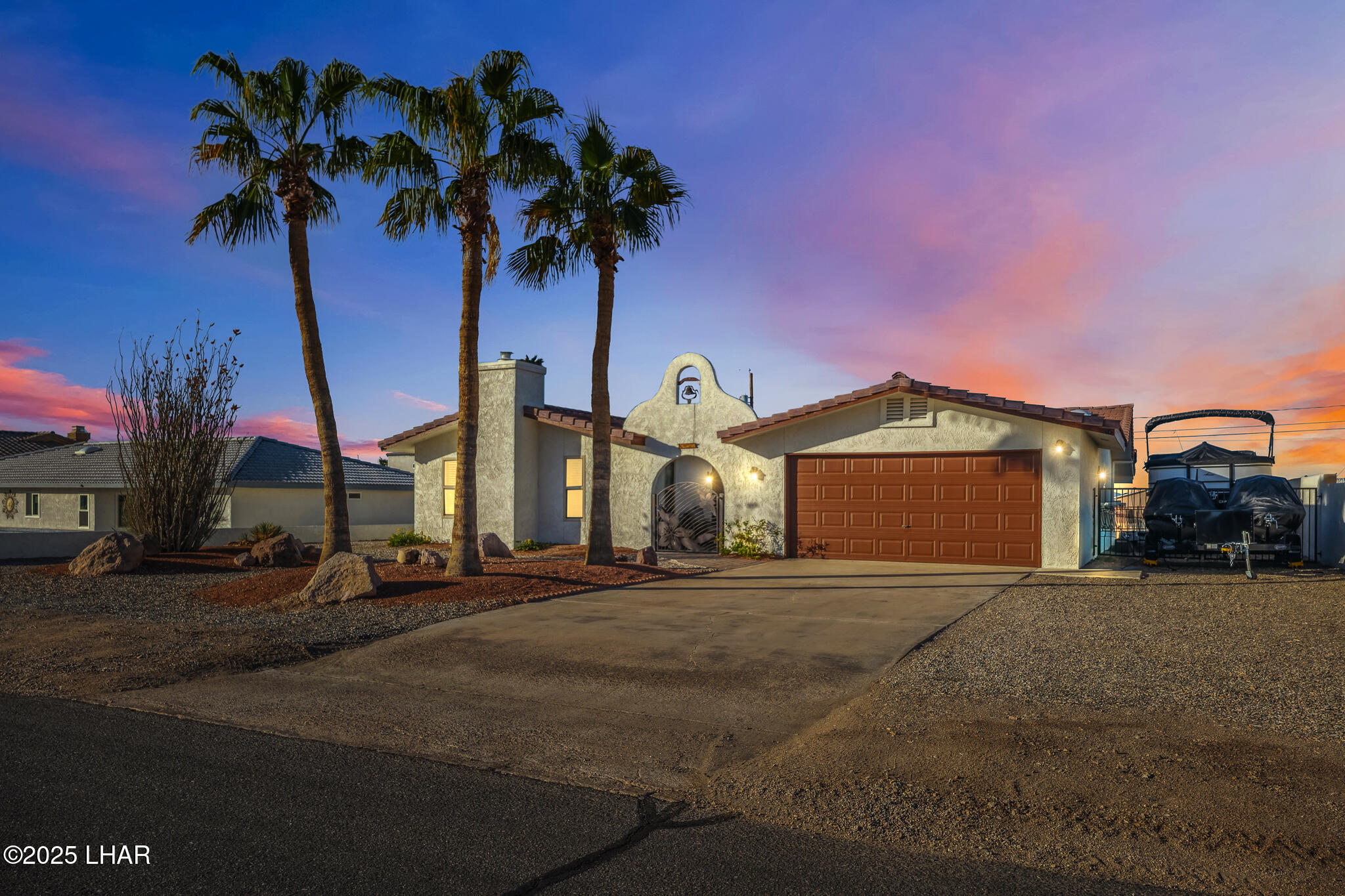 671 Aloha Dr Property Photo