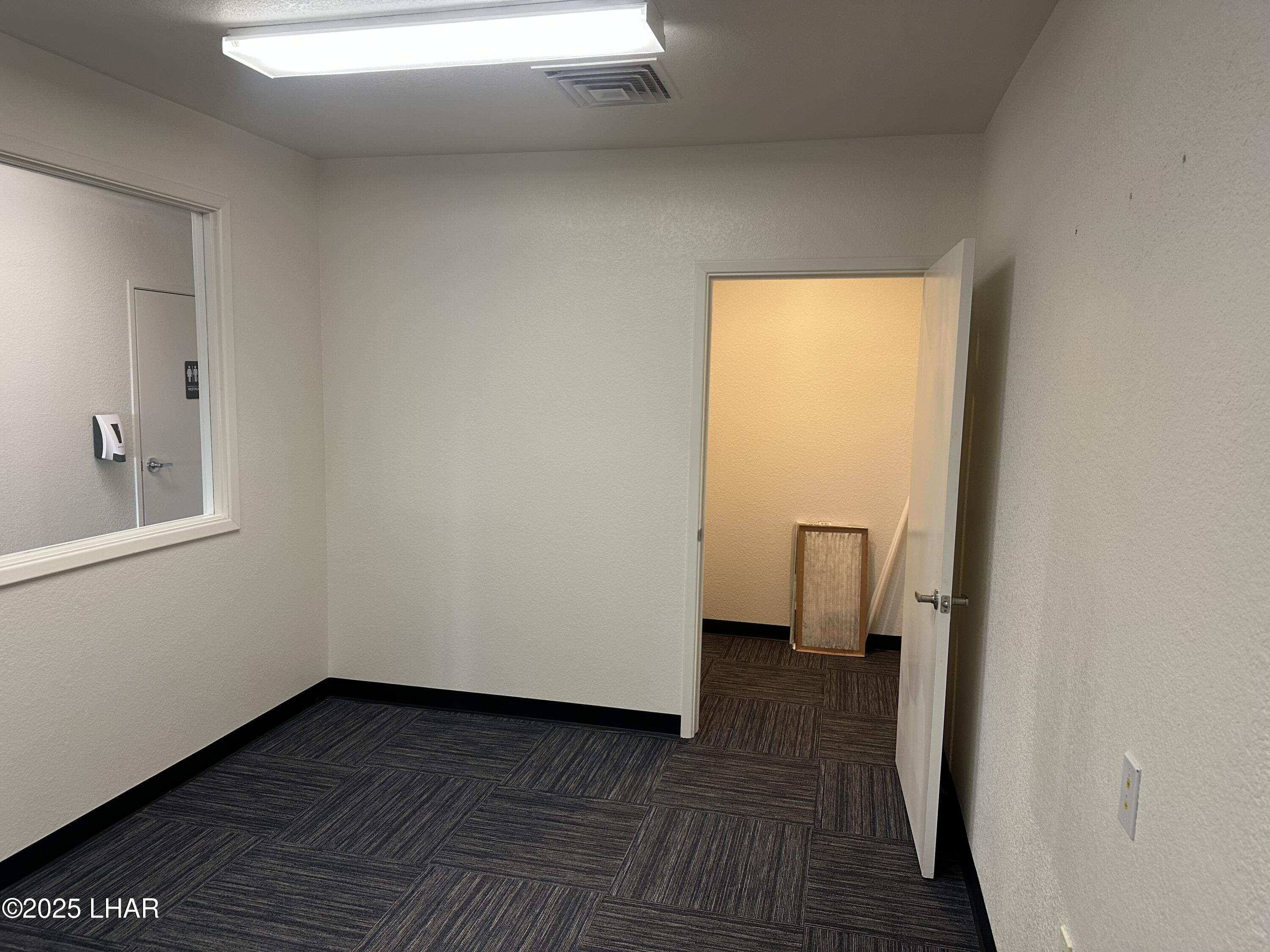 1100 London Bridge Rd, F200 Property Photo 16