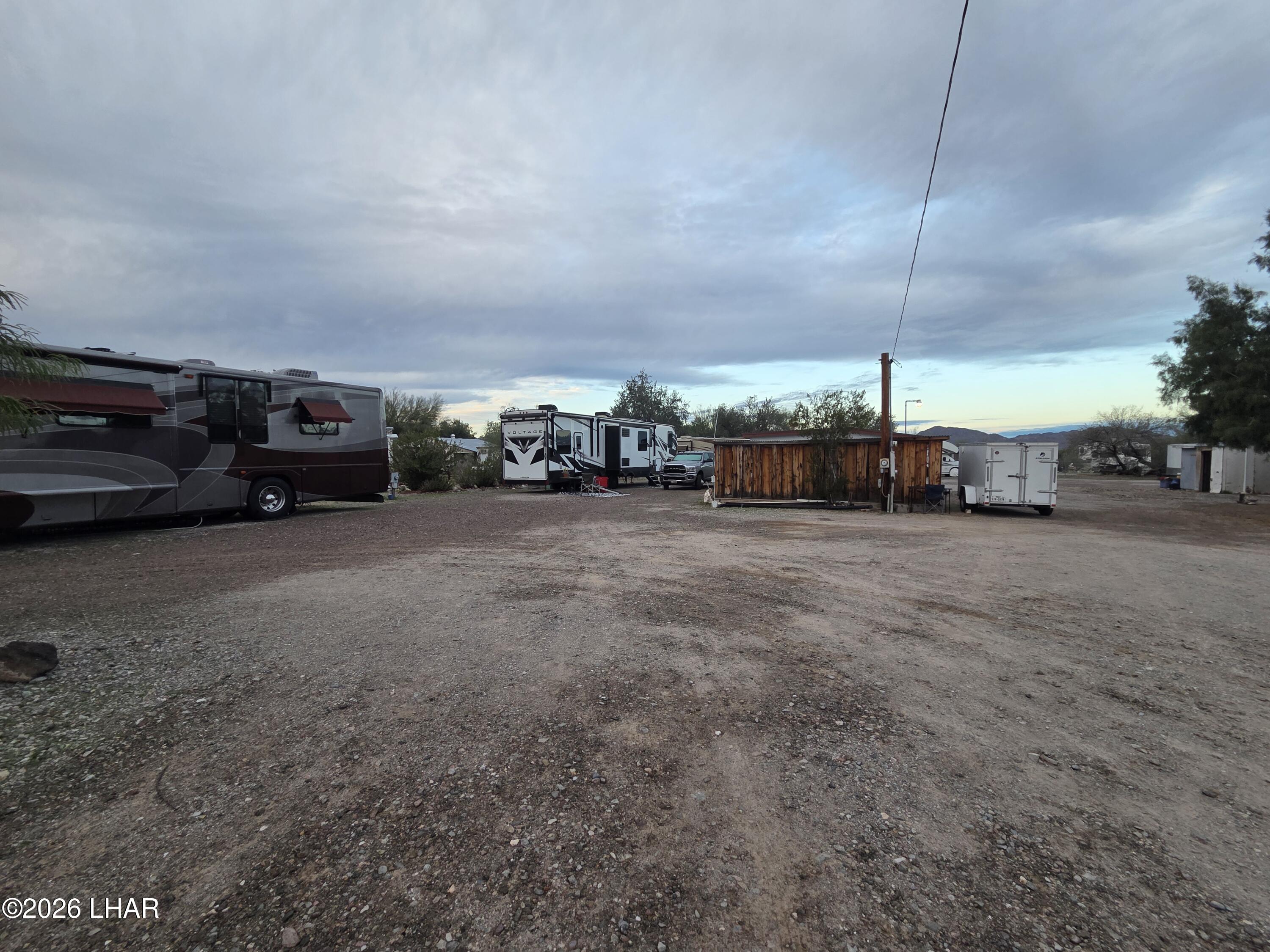 730 N Tesota Ln Property Photo 4