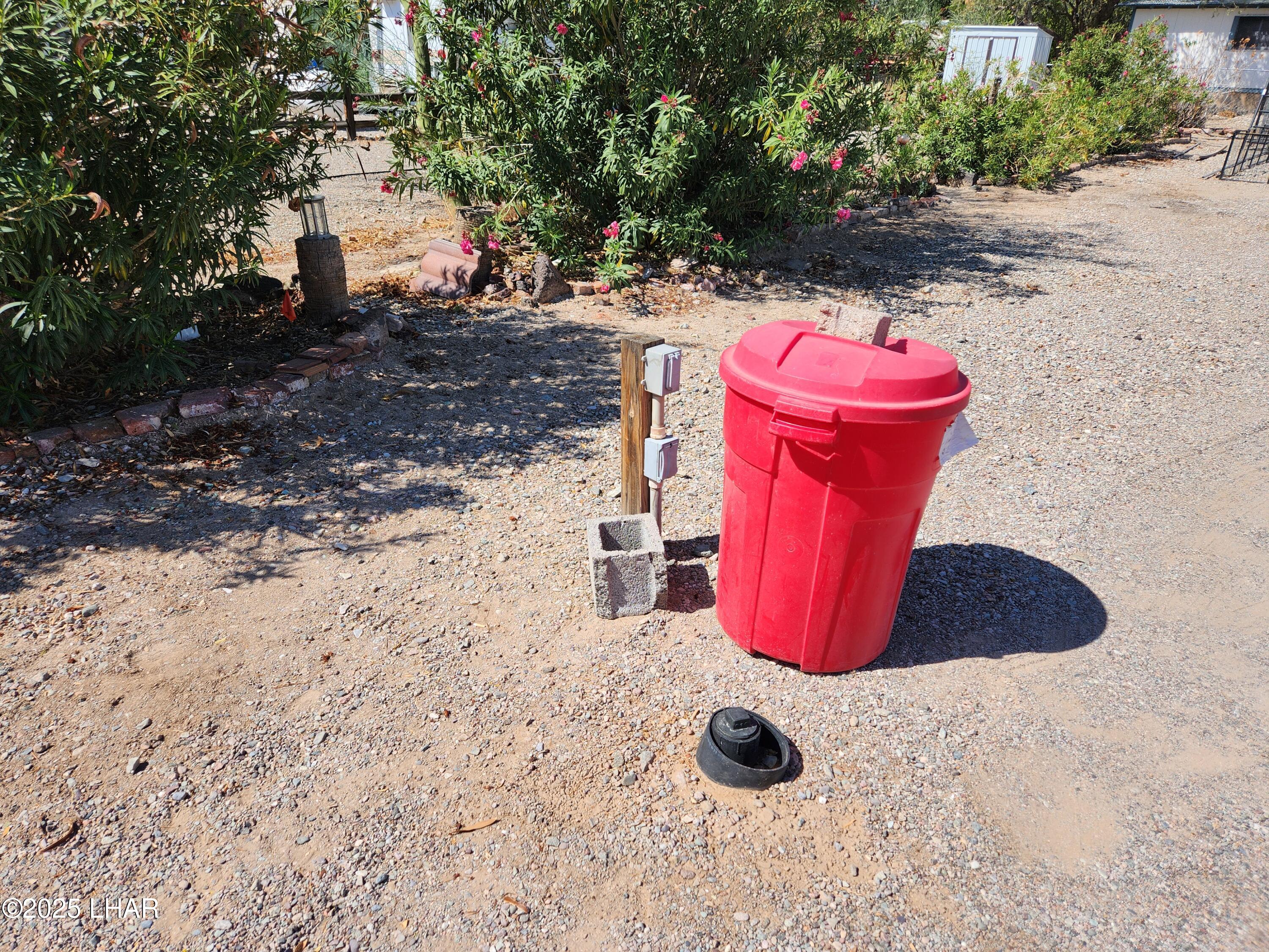 730 N Tesota Ln Property Photo 8