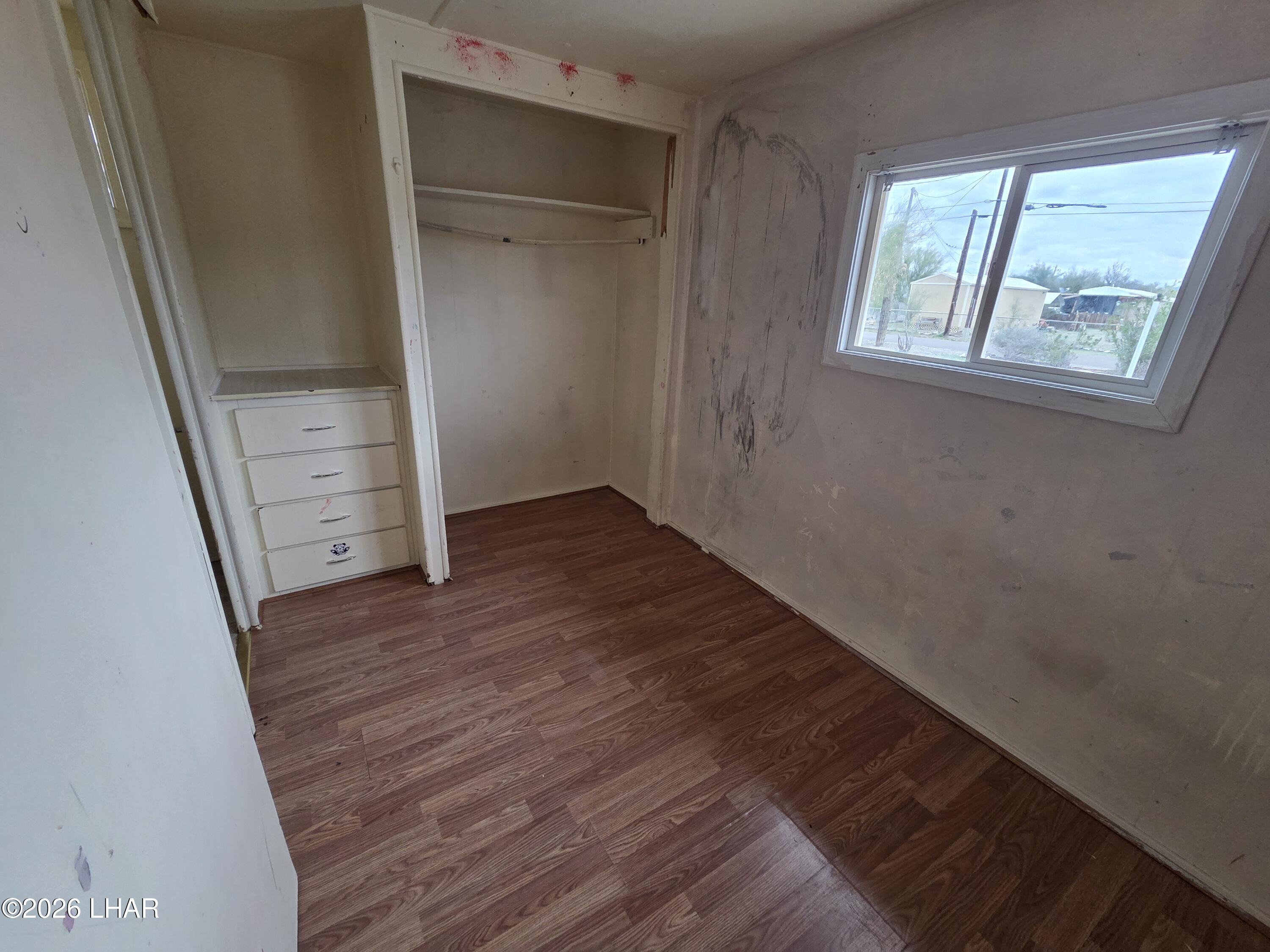 730 N Tesota Ln Property Photo 15