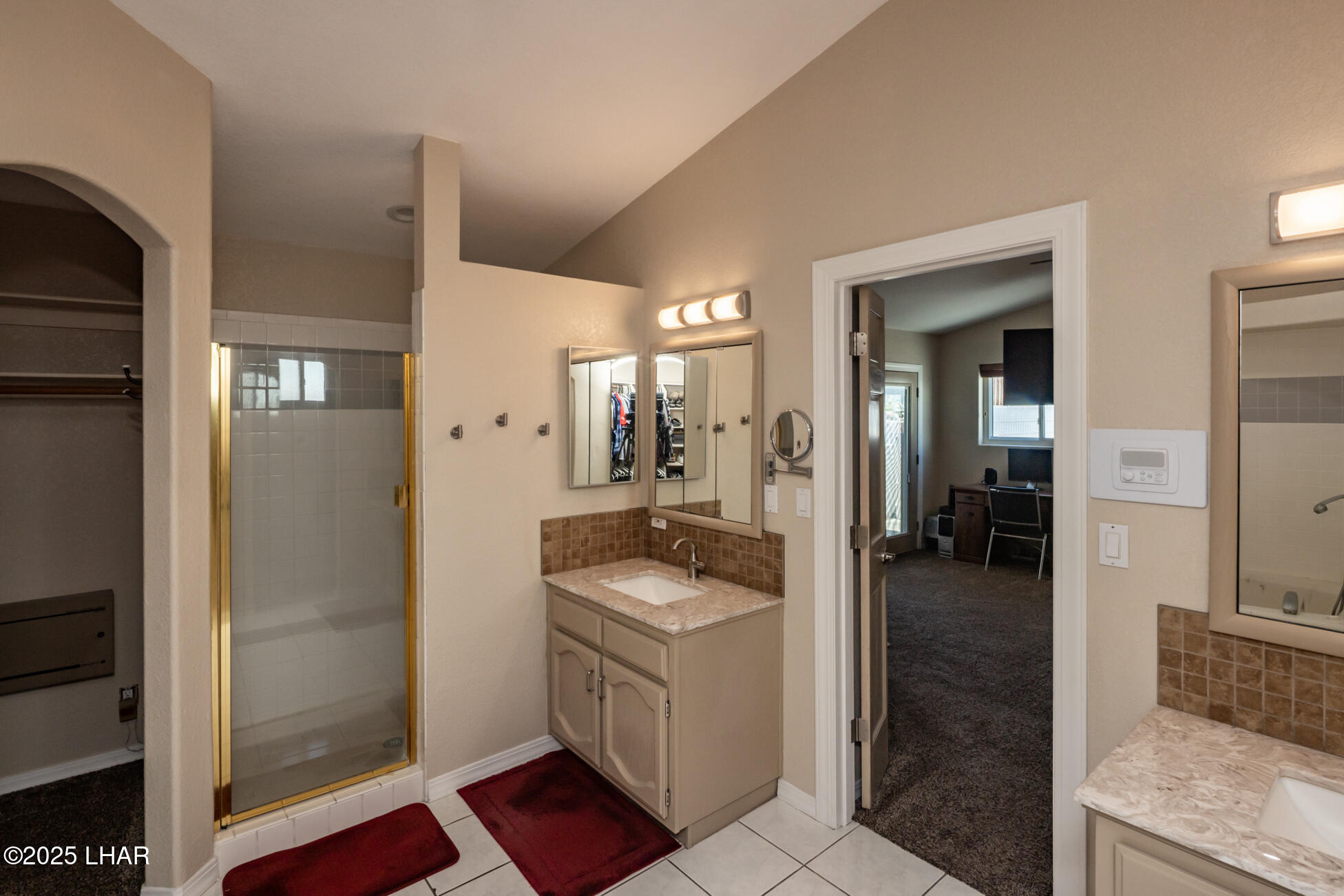 209 Snead Dr Property Photo 16