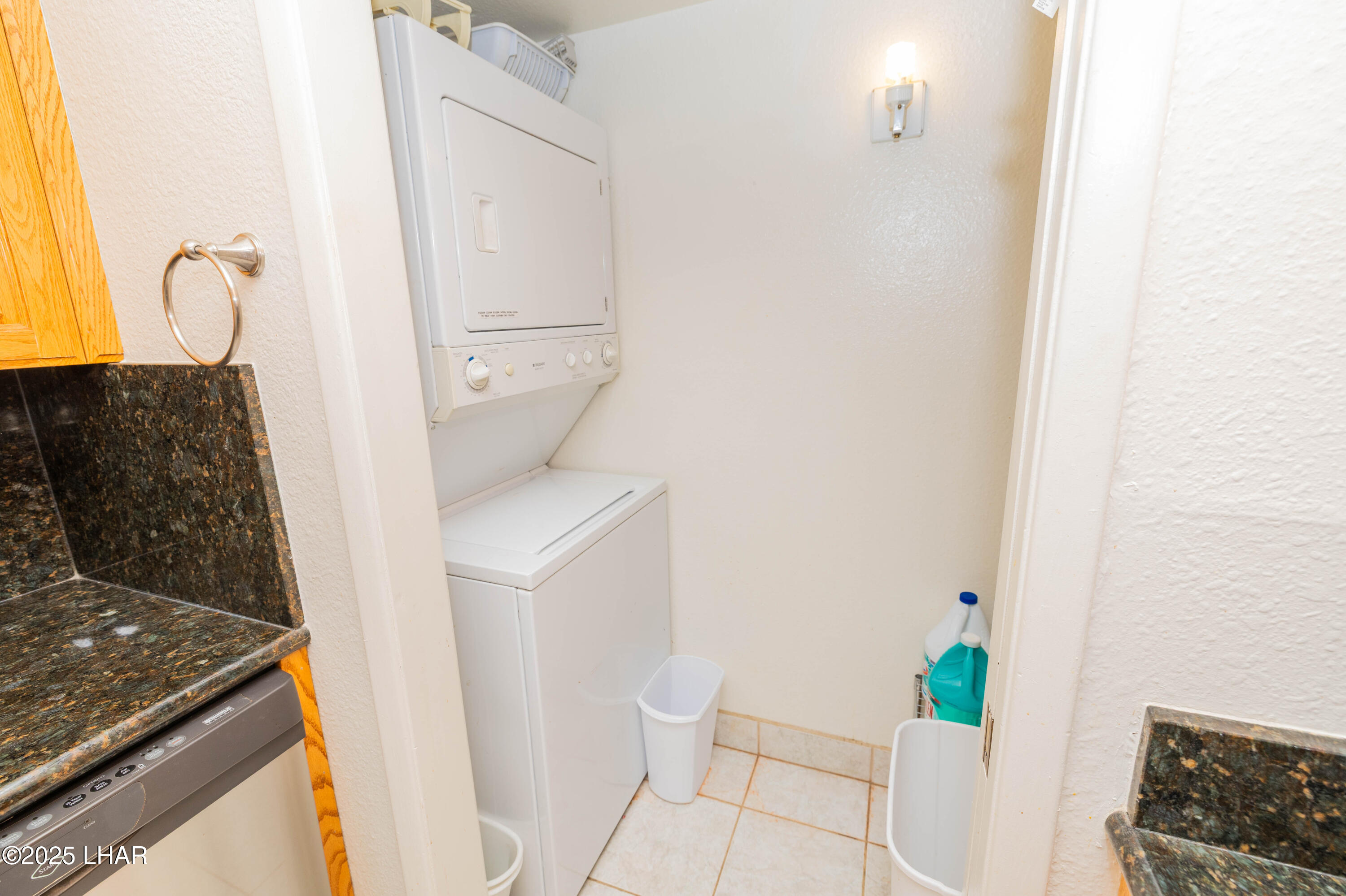 9170 Riverside Dr 35 Property Photo 16