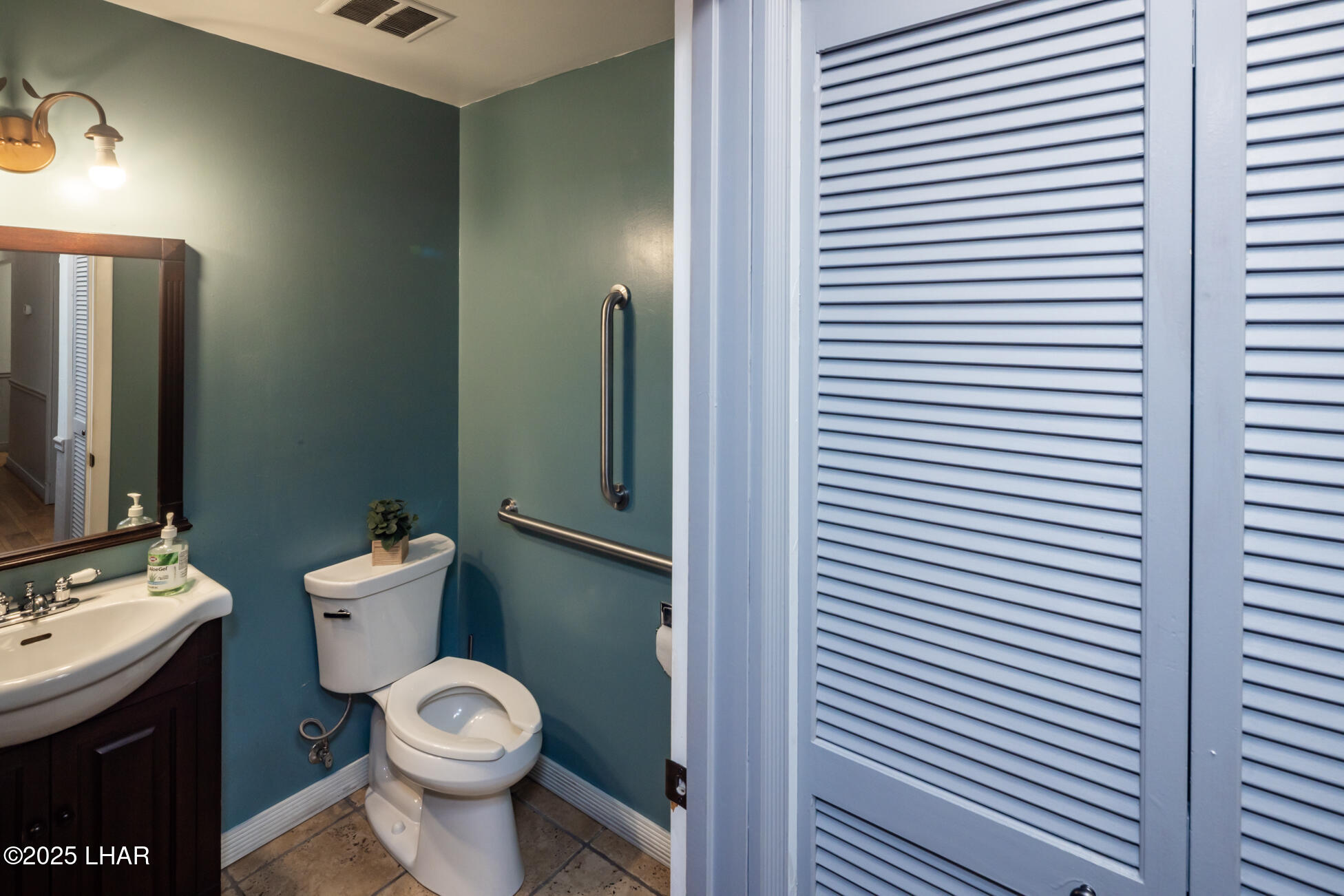 1945 Mesquite Ave, D Property Photo 22